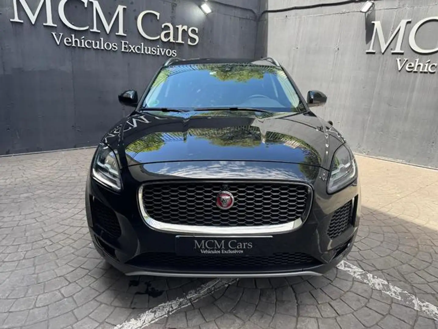 Jaguar E-Pace 2.0 I4 Standard AWD Aut. 200 Negro - 2