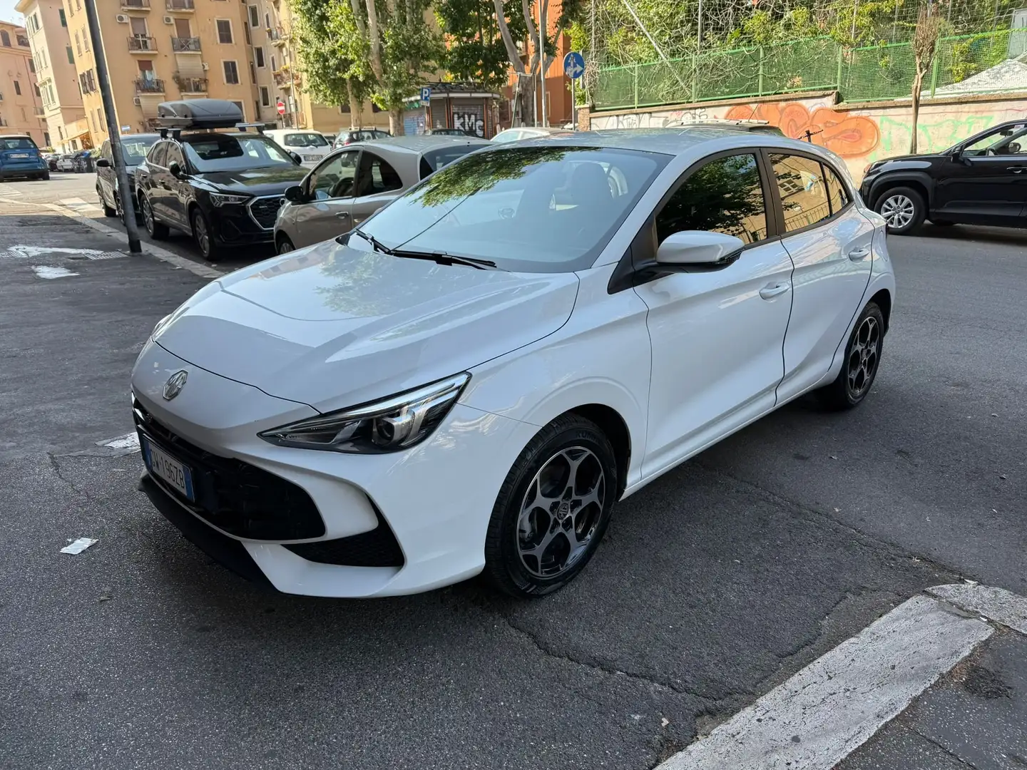 MG MG3 Hybrid Luxury Bianco - 2
