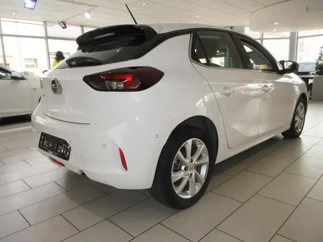Opel Corsa view 3
