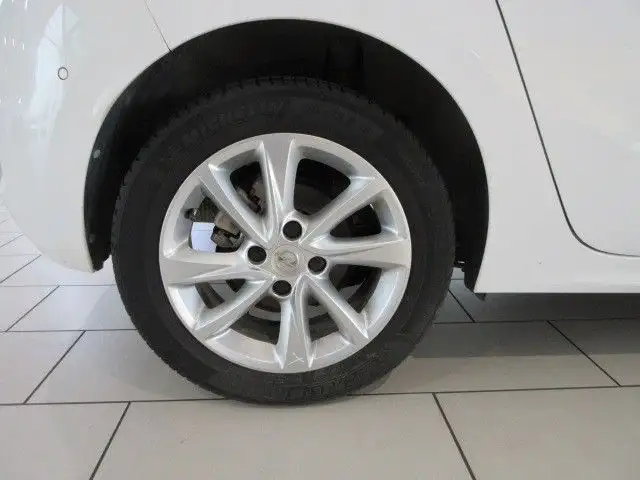 Opel Corsa view 14