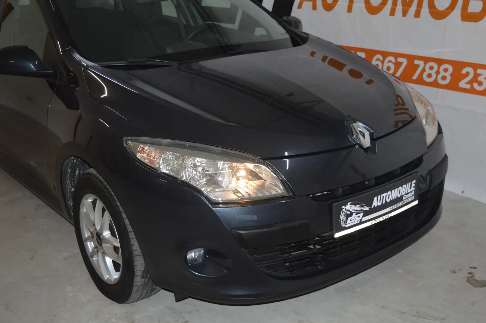 Renault Megane 1,5 DCI **Expression**Pickerl bis 11/26** Grau - 2