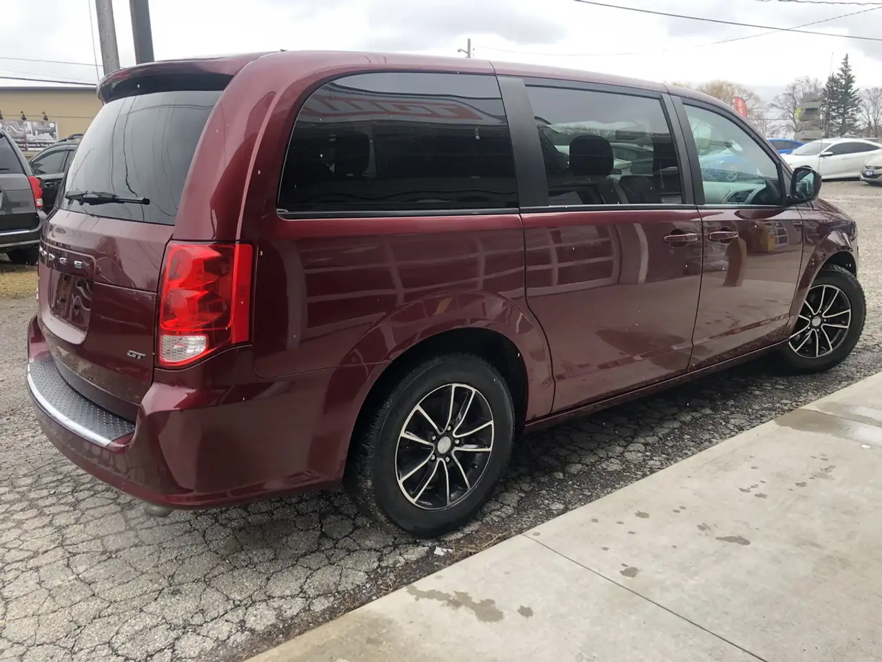 Dodge Grand Caravan снимка Dodge Grand Caravan