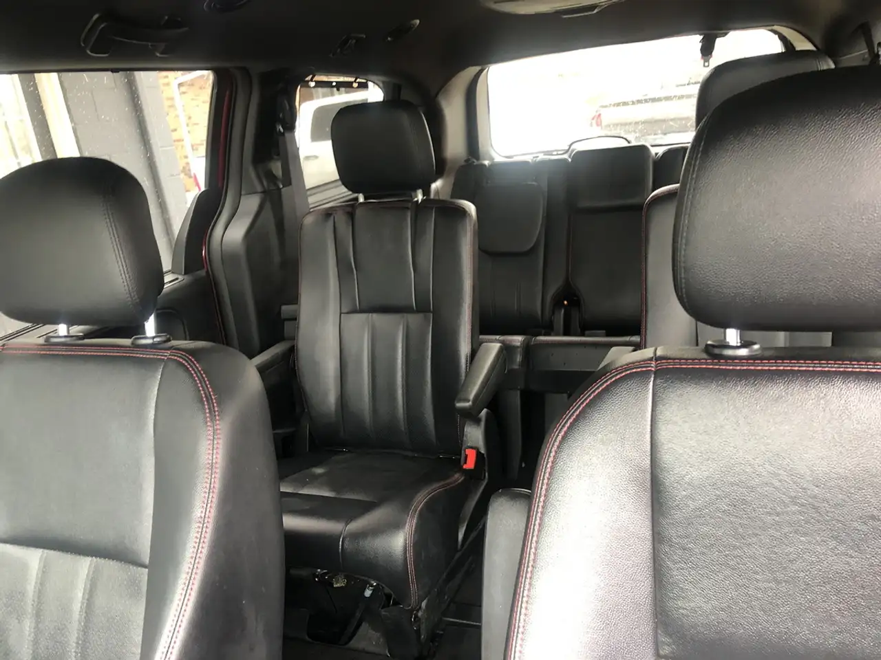 Dodge Grand Caravan снимка Dodge Grand Caravan