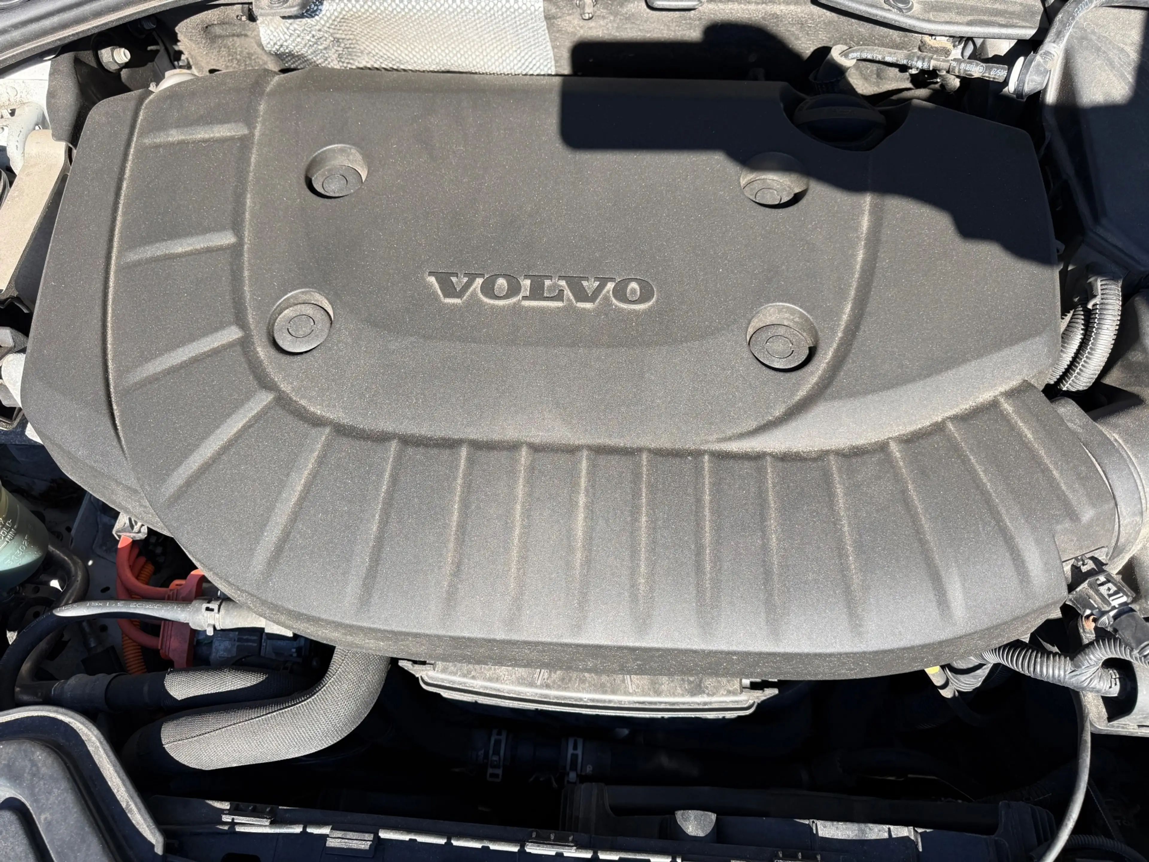 Volvo V60 2.4 D5 Twin Engine Special Edition Euro 6 White Le — photo 15