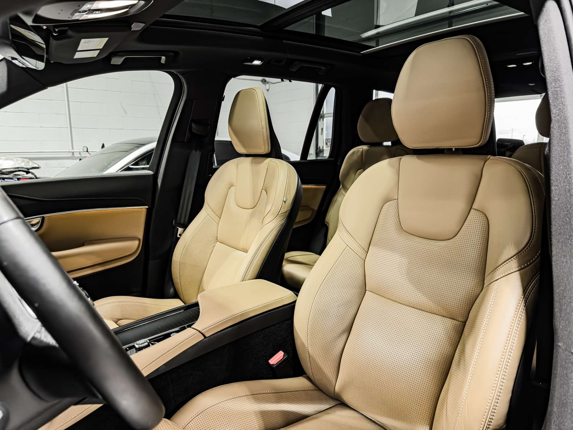 2025 Volvo XC90 B6 AWD 7-SEATER Ultra-Bright thumb 10