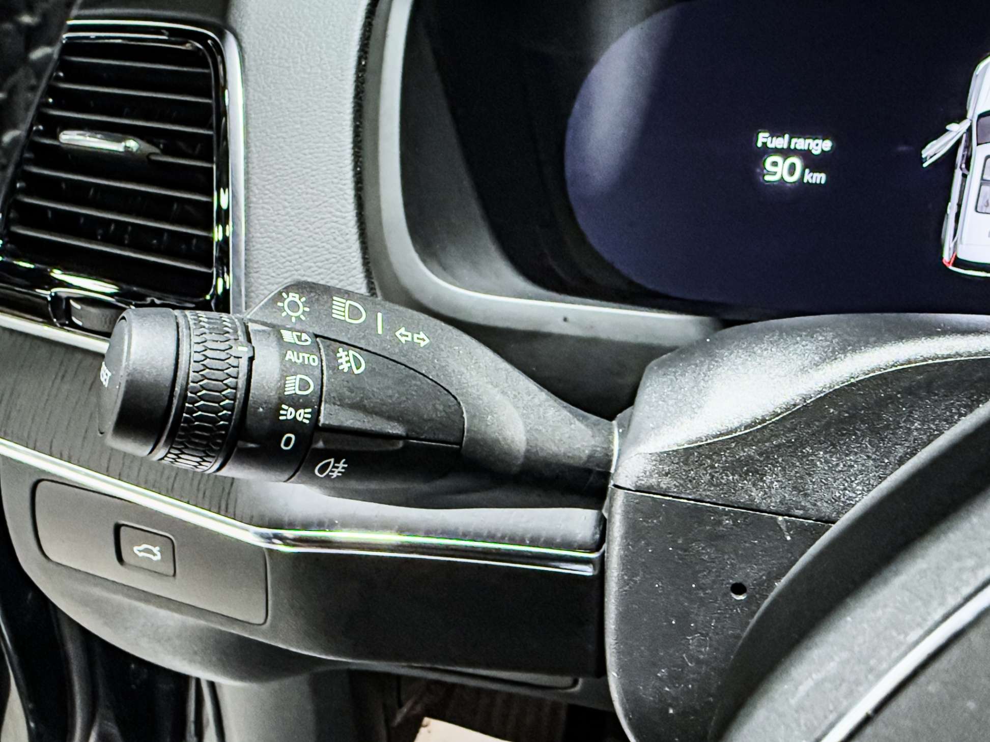 2025 Volvo XC90 B6 AWD 7-SEATER Ultra-Bright thumb 31