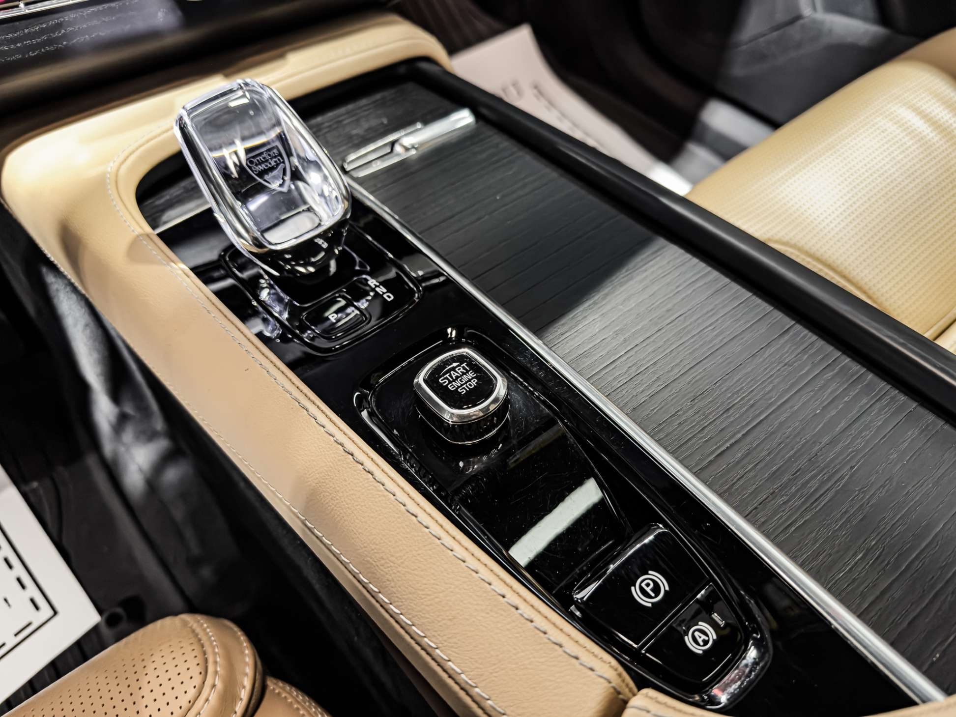 2025 Volvo XC90 B6 AWD 7-SEATER Ultra-Bright thumb 20