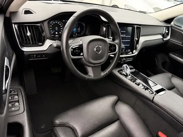 Volvo V60 view 9