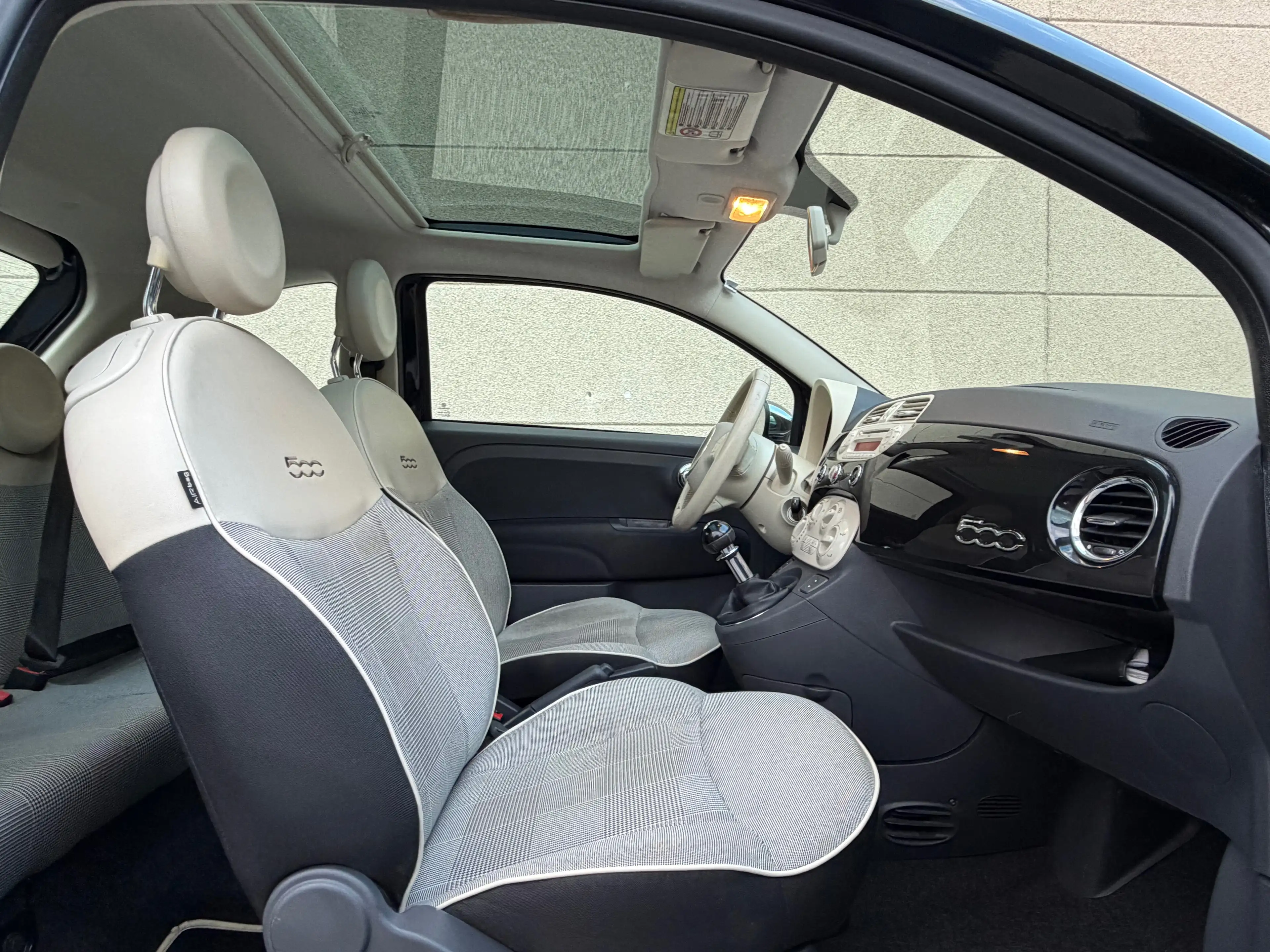 Fiat 500 500 1.2i La petite Robe noire — photo 15