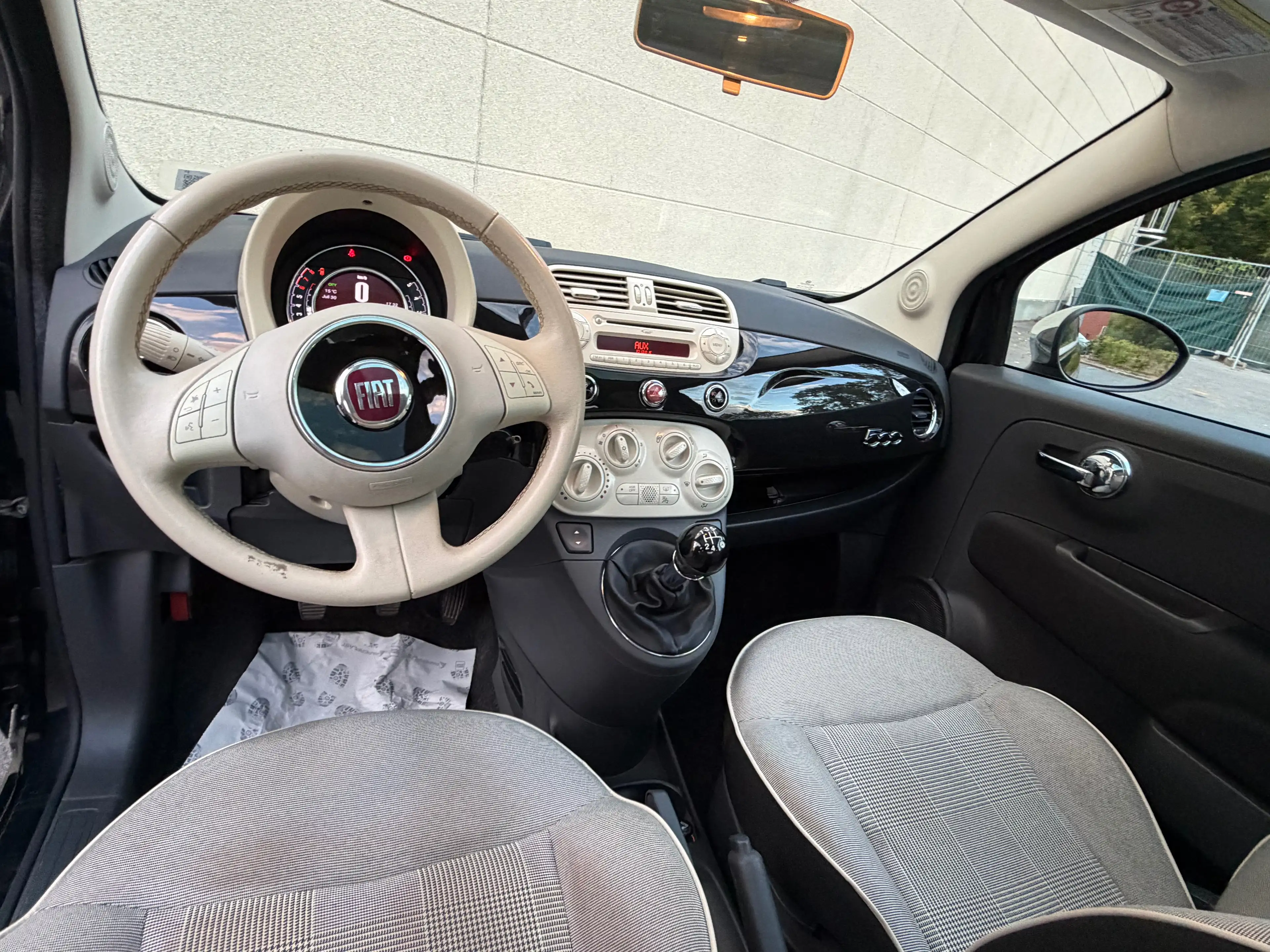 Fiat 500 500 1.2i La petite Robe noire — photo 4