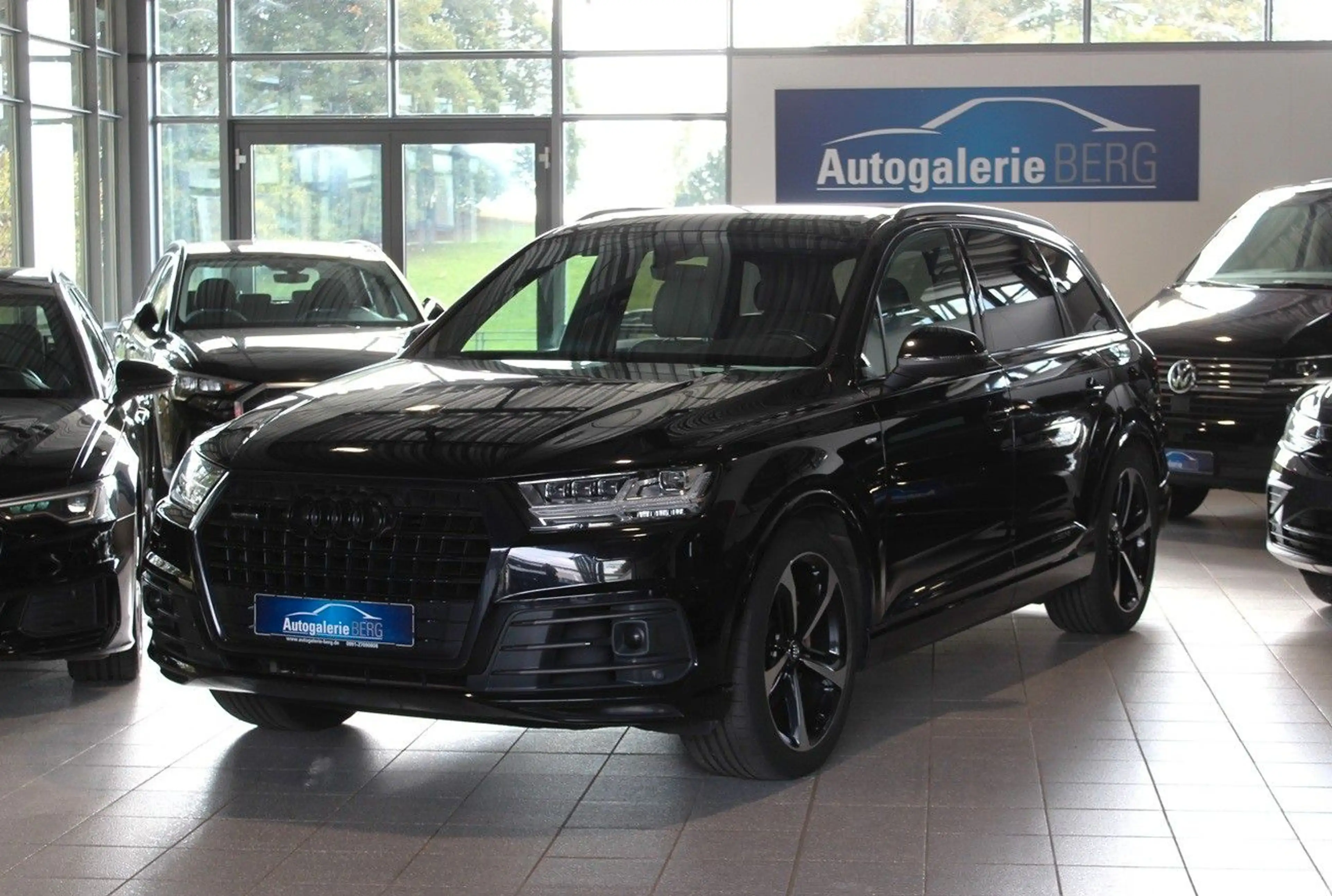 Audi Q7 50 TDI quattro S line Matrix AHK Pano Raute