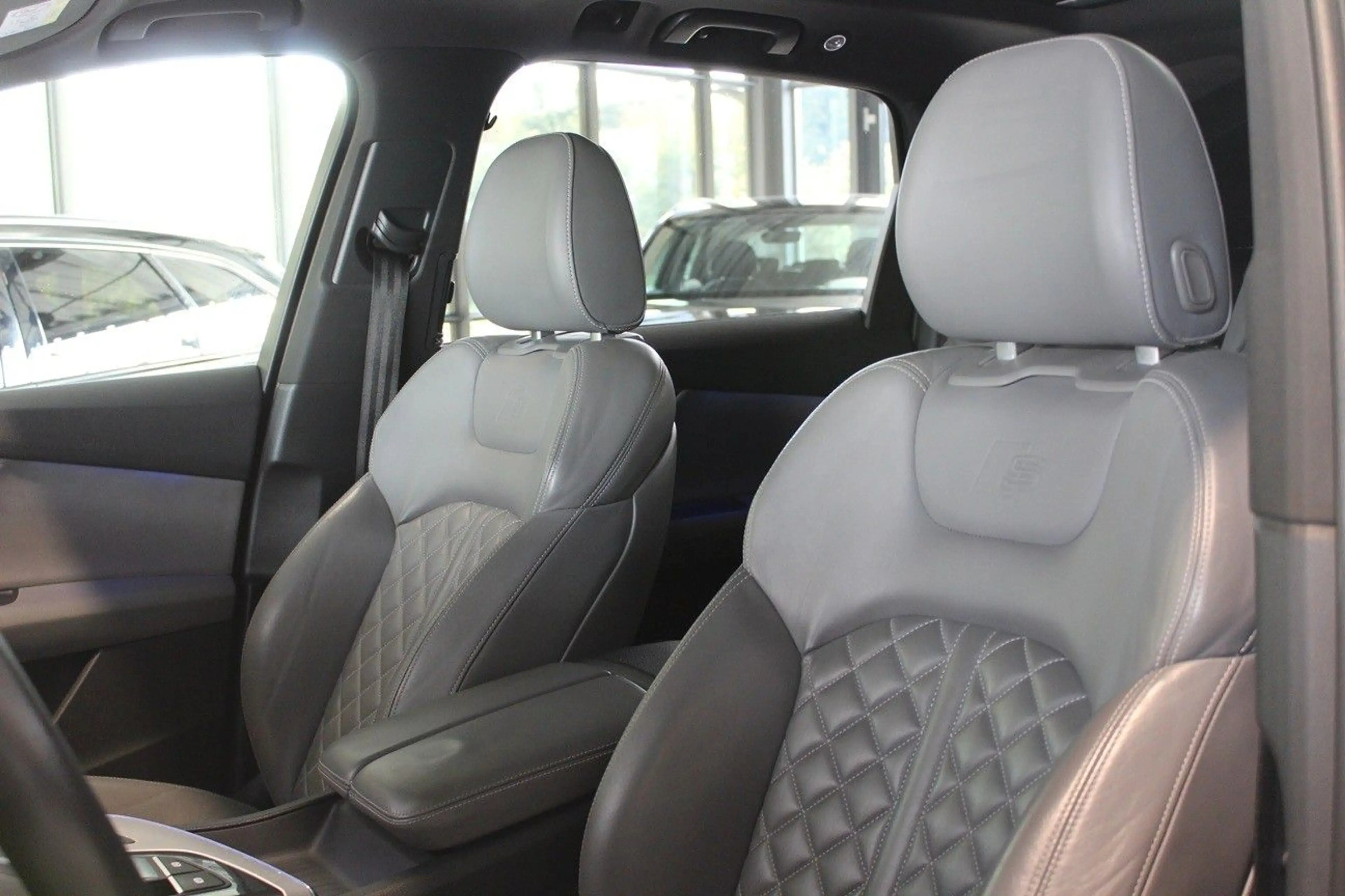 Audi Q7 50 TDI quattro S line Matrix AHK Pano Raute — photo 4