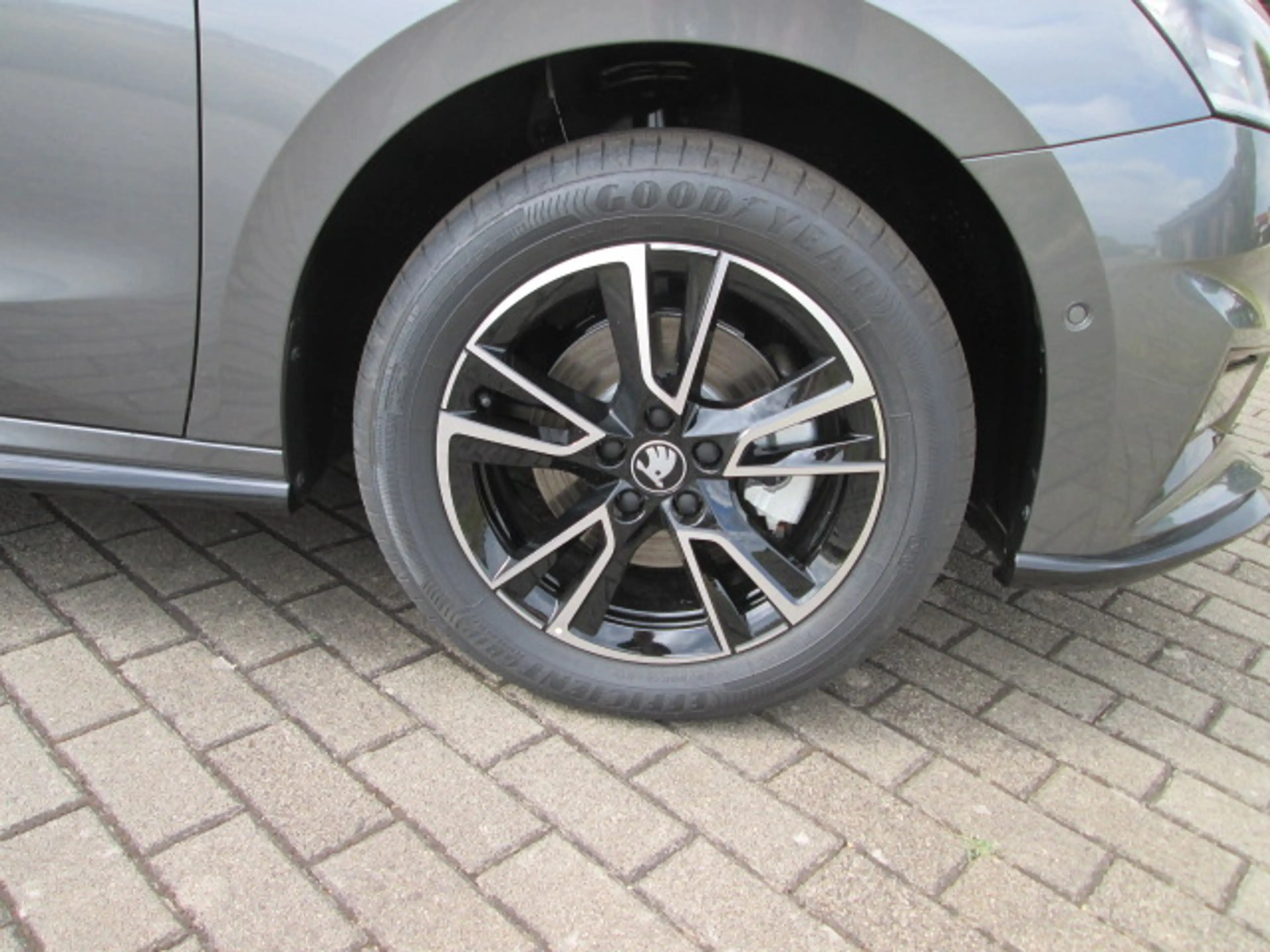 Skoda Fabia Fabia IV 1.5 TSI DSG Monte Carlo*ACC*LED*Garantie*Kamera — photo 2