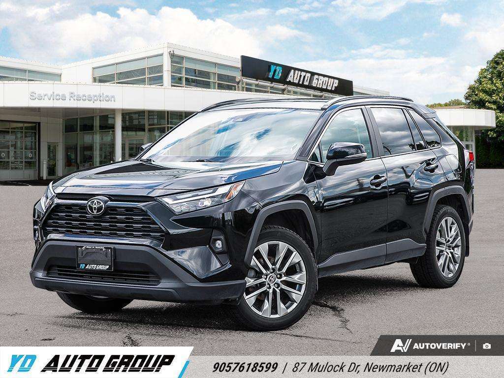 2022 Toyota RAV4 XLE | Clean Carfax