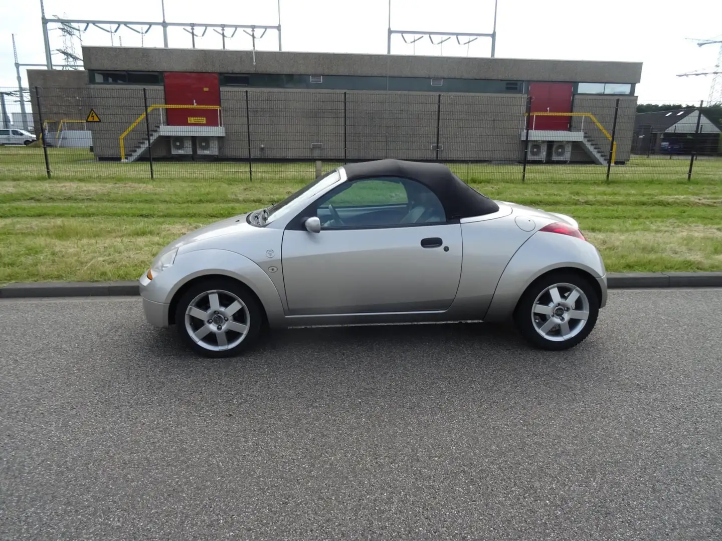 Ford Streetka 1.6 Grijs - 2