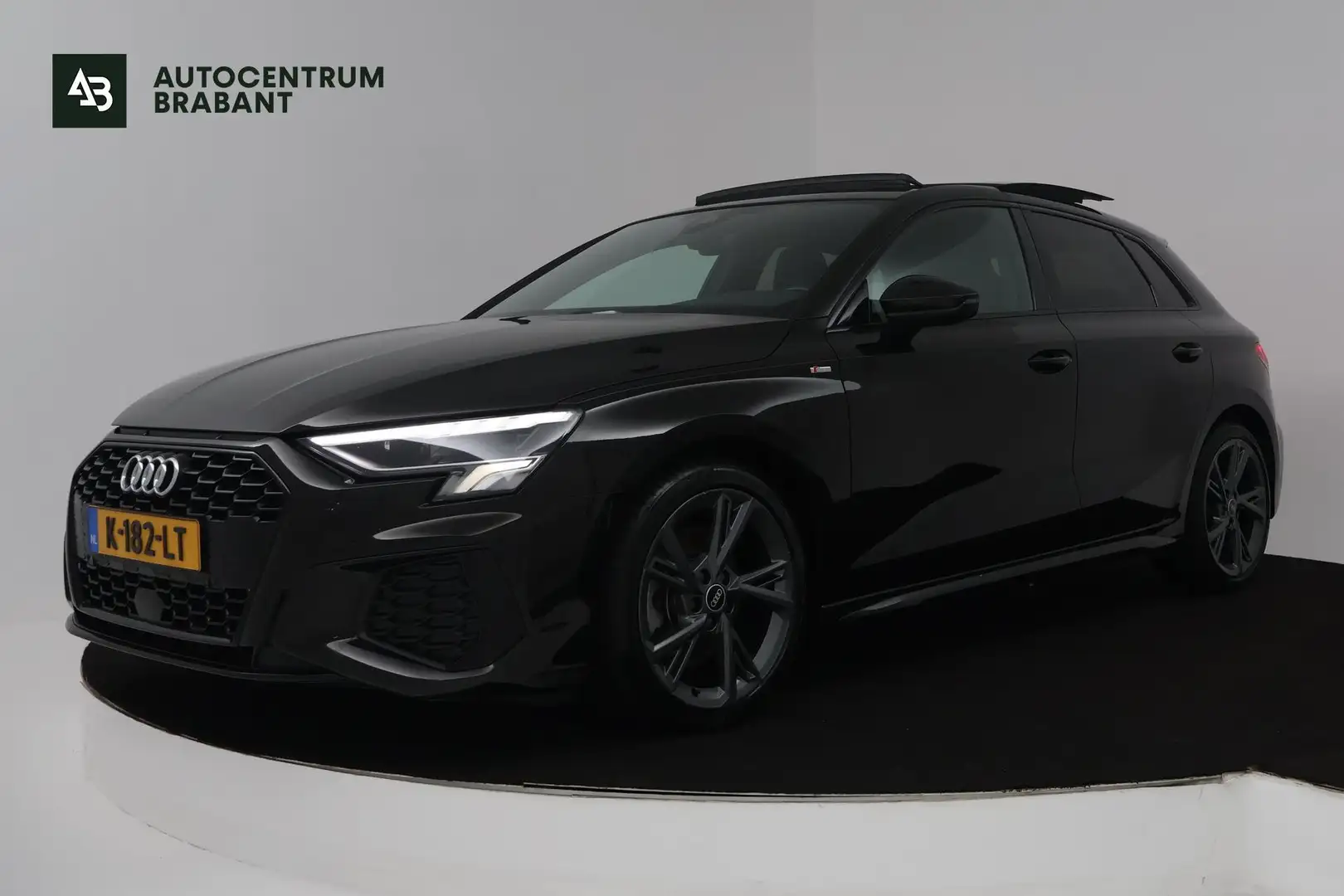 Audi A3 Sportback 30 TFSI S edition (PANORAMADAK, LANE-ASS Schwarz - 1