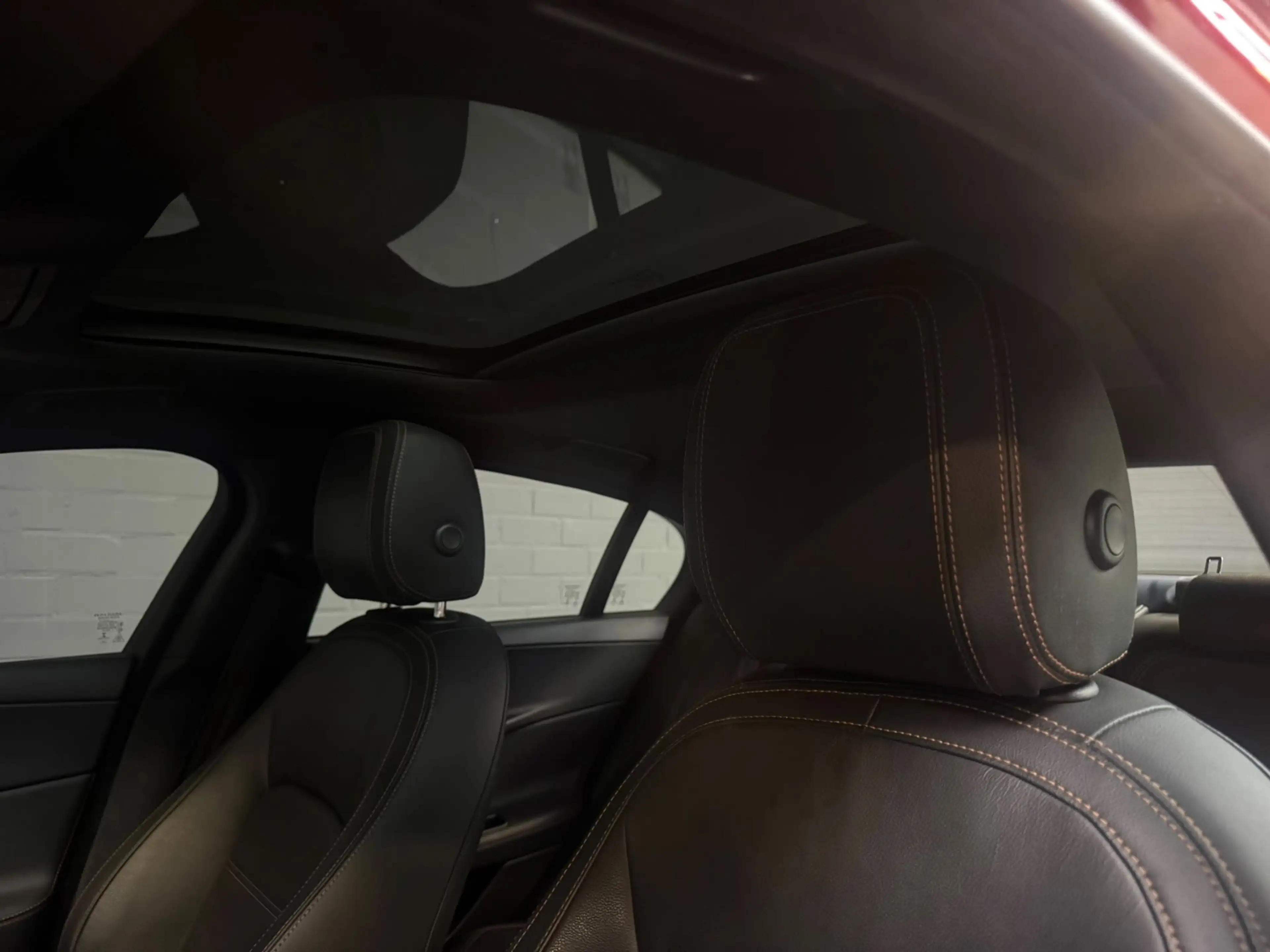 Jaguar XE 2.0 D Portfolio 1e Eigenaar Dealer Onder. — photo 8