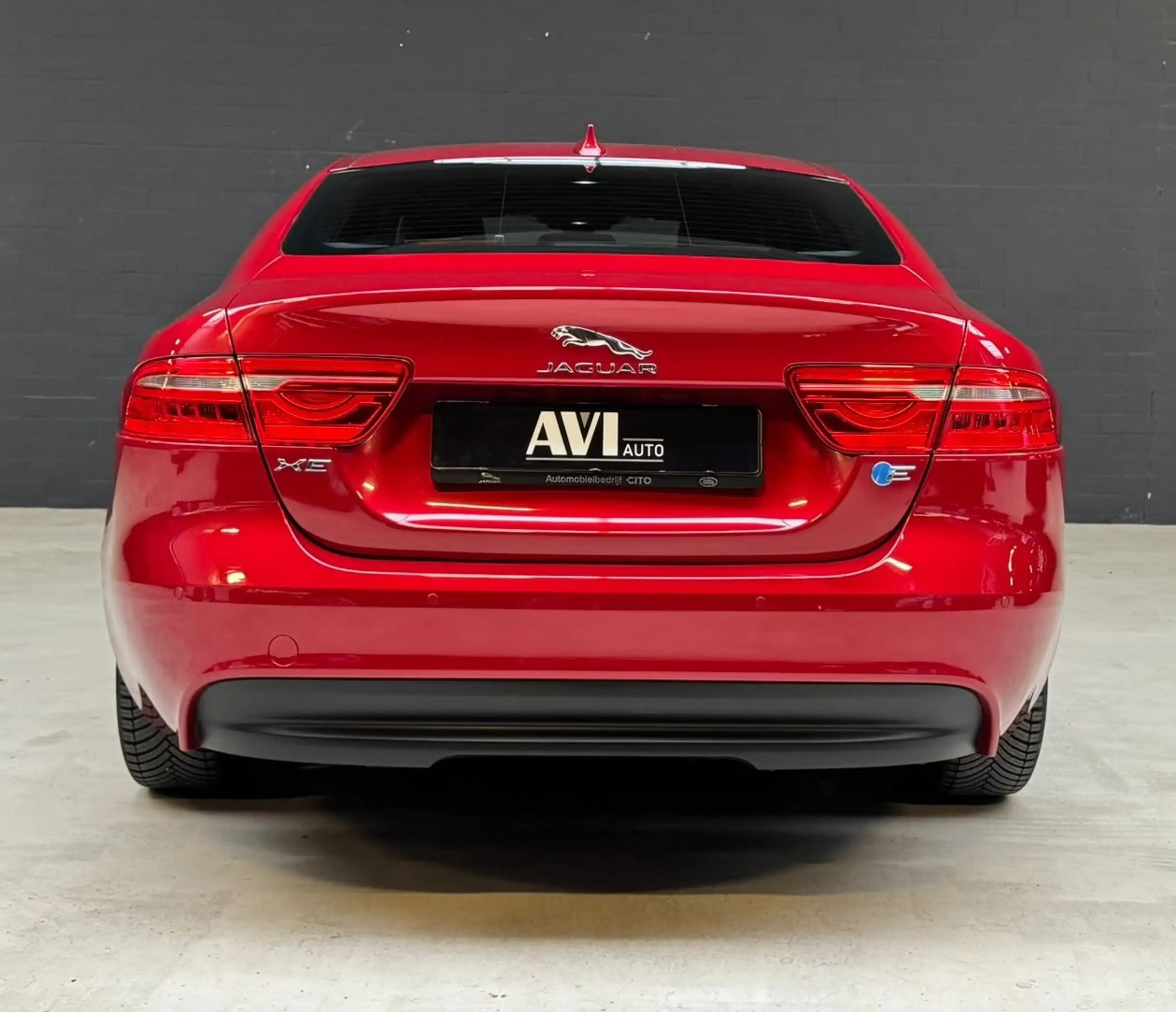 Jaguar XE 2.0 D Portfolio 1e Eigenaar Dealer Onder. — photo 5
