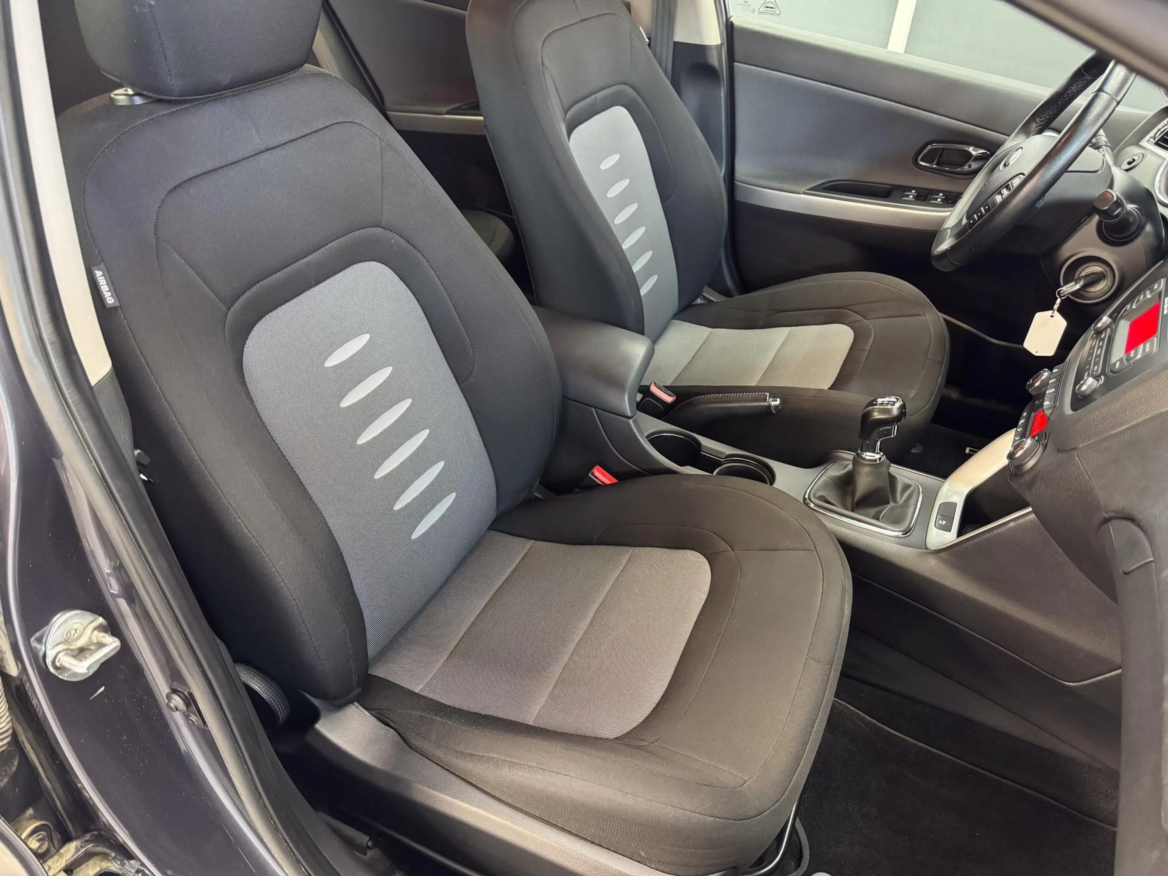 Kia Ceed / cee'd FIFA World Cup Edition SHZ KLIMAAUTOMATIK PDC 1... — photo 12