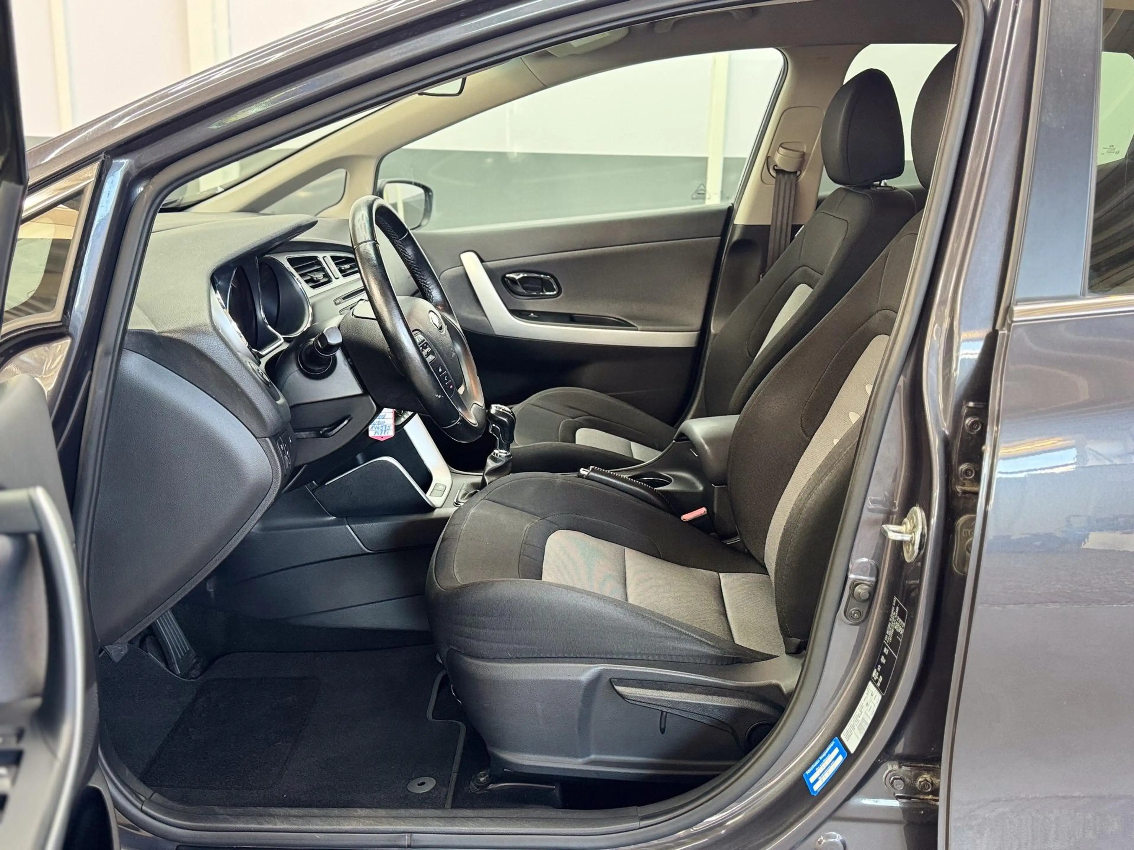 Kia Ceed / cee'd FIFA World Cup Edition SHZ KLIMAAUTOMATIK PDC 1... — photo 11