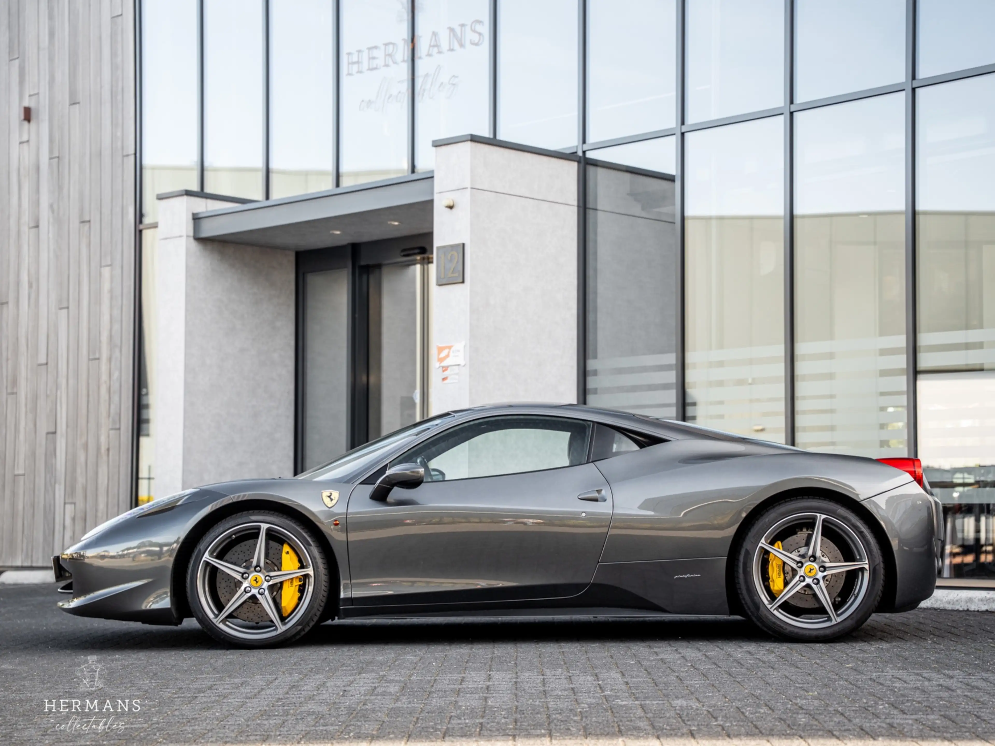Ferrari 458 4.5 V8 Italia / Grigio Silverstone / Ceramic / Car — photo 17