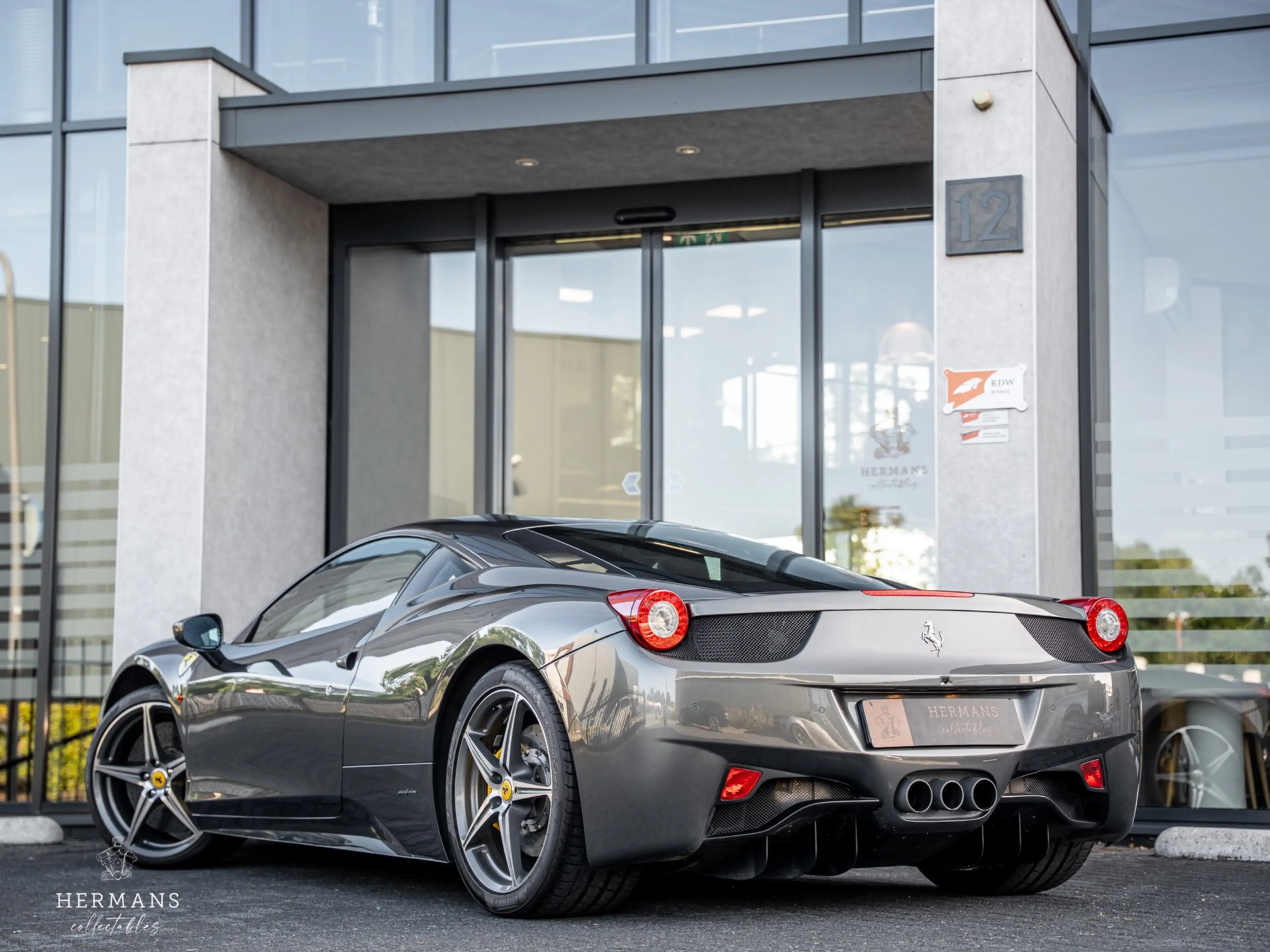 Ferrari 458 4.5 V8 Italia / Grigio Silverstone / Ceramic / Car — photo 16