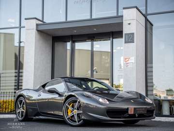 4.5 V8 Italia / Grigio Silverstone / Ceramic / Car