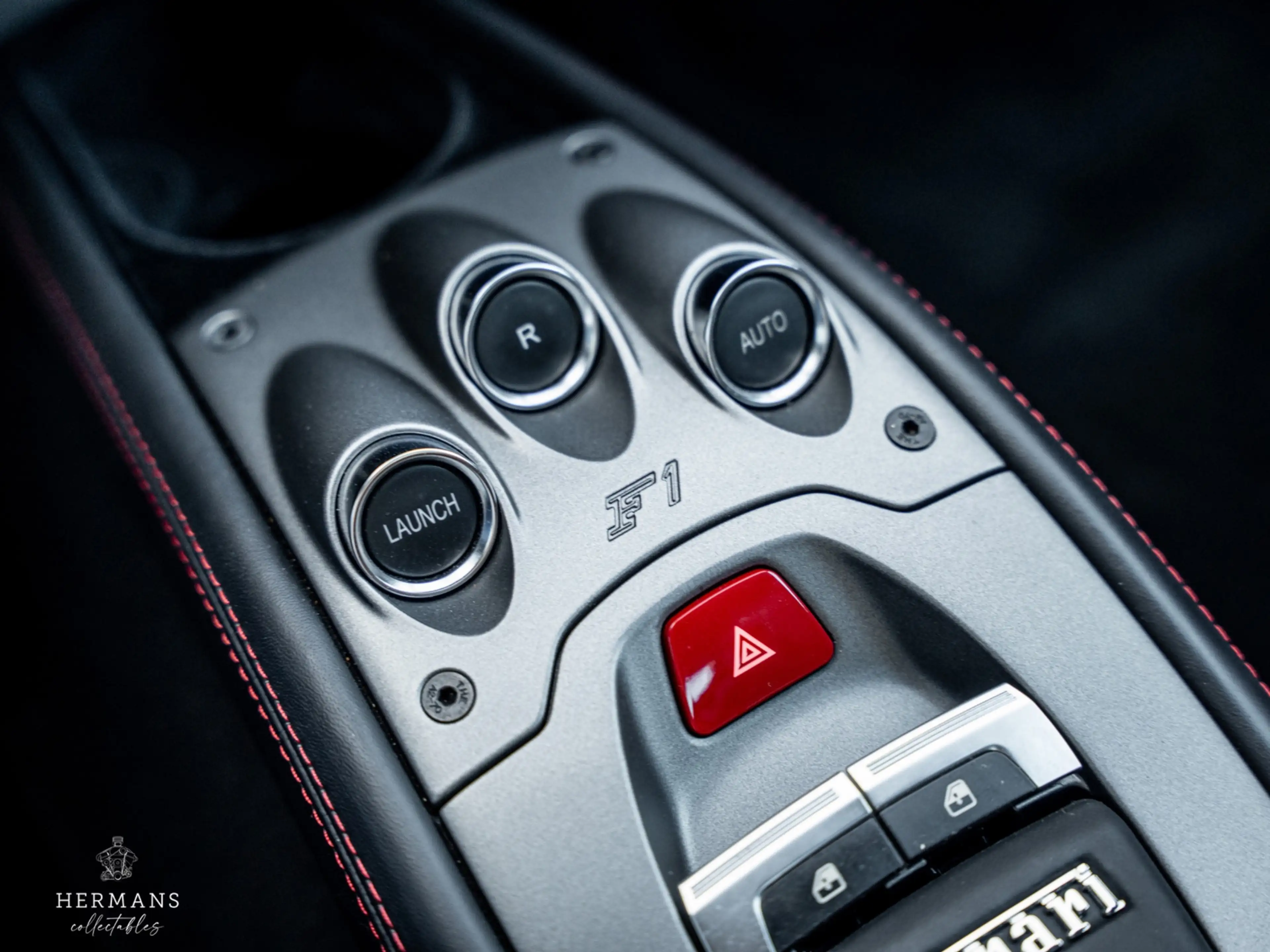 Ferrari 458 4.5 V8 Italia / Grigio Silverstone / Ceramic / Car — photo 28