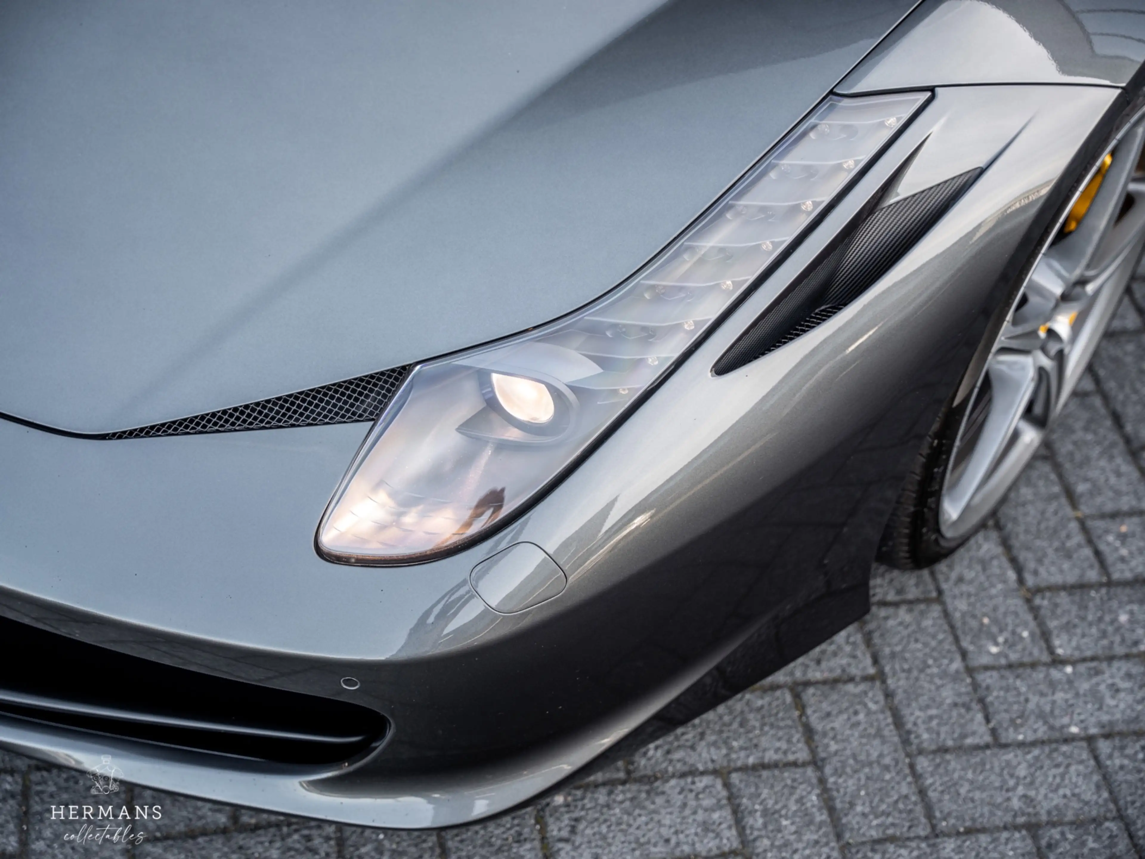Ferrari 458 4.5 V8 Italia / Grigio Silverstone / Ceramic / Car — photo 8