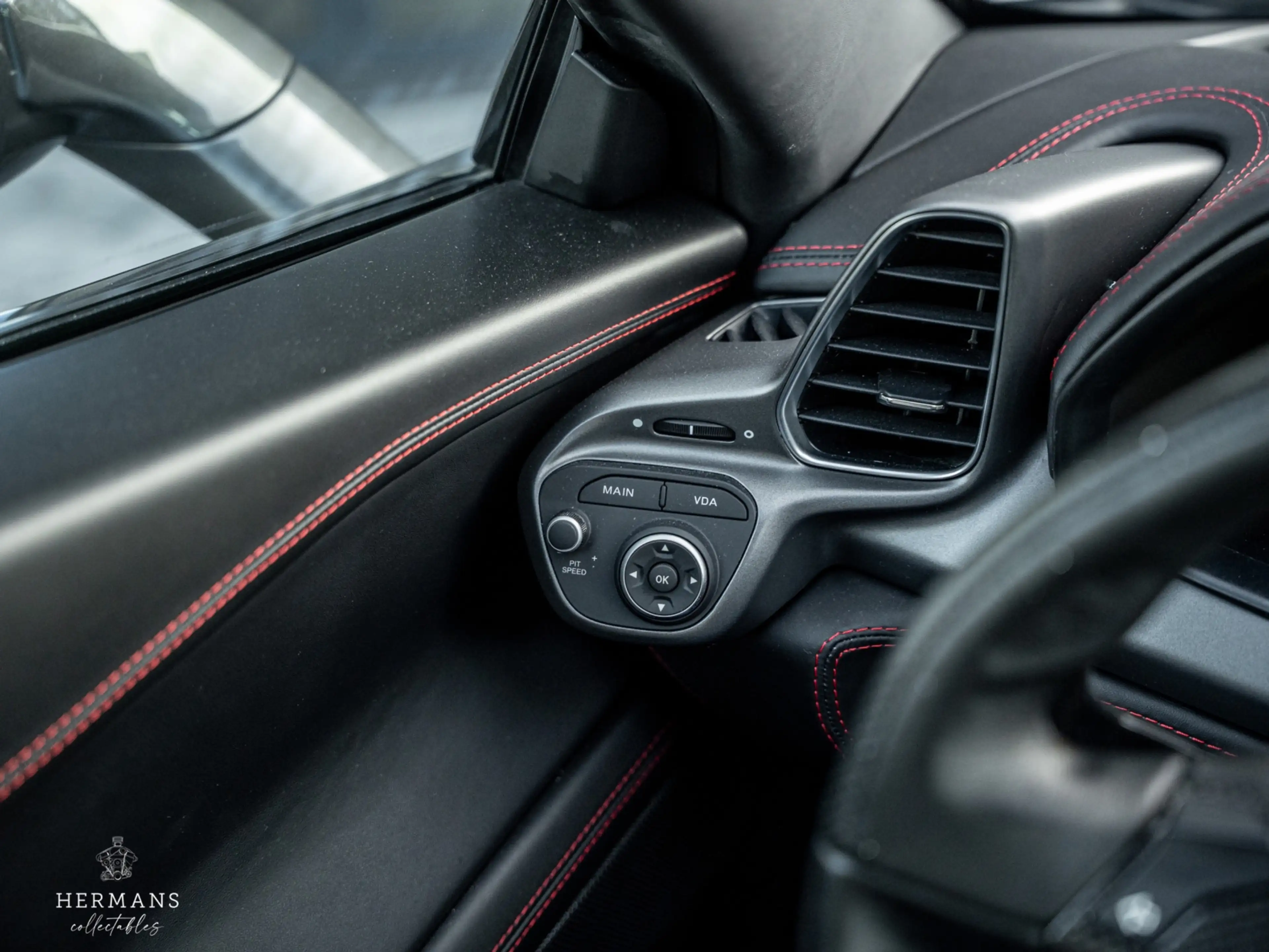 Ferrari 458 4.5 V8 Italia / Grigio Silverstone / Ceramic / Car — photo 30