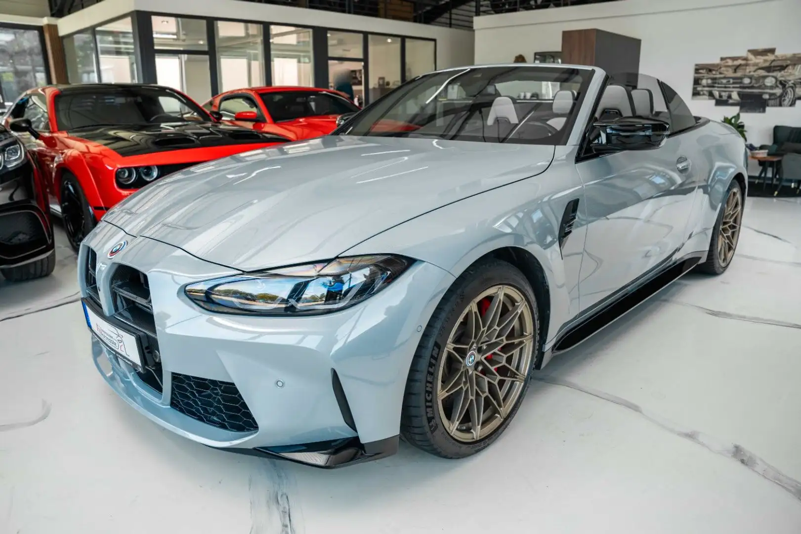 BMW M4 Competition M xDrive Cabrio Grau - 1