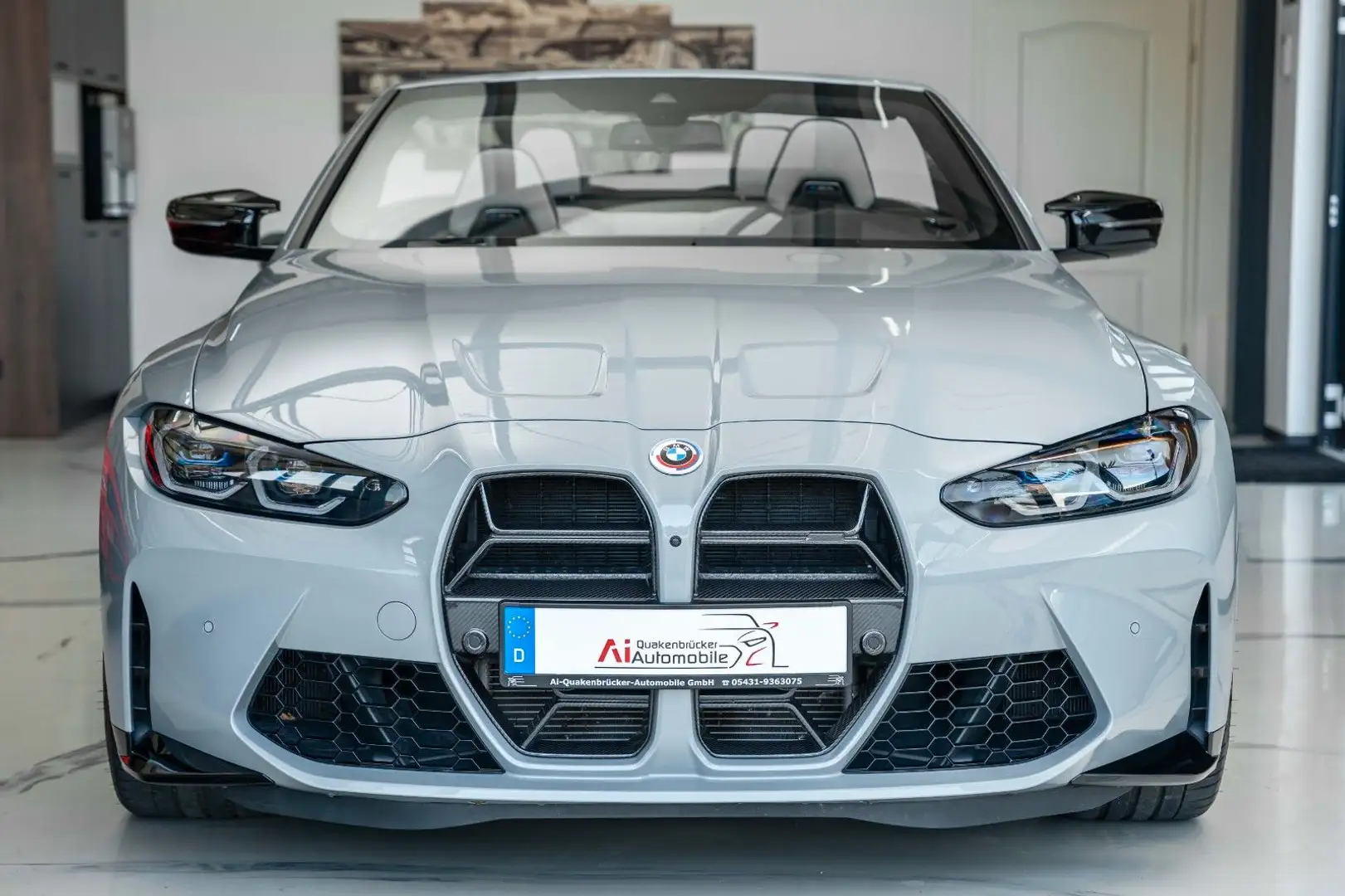 BMW M4 Competition M xDrive Cabrio Grau - 2