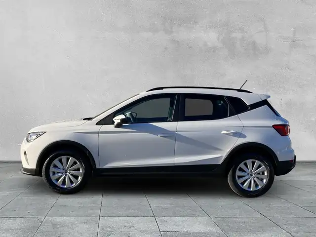 SEAT Arona view 2