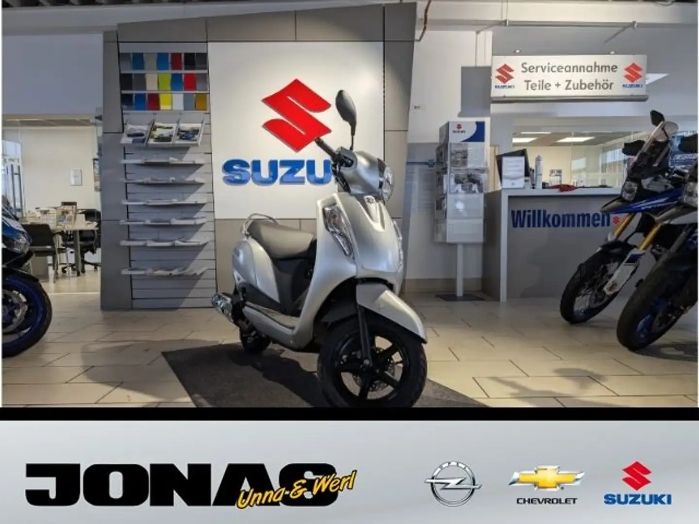 Suzuki Adress 125 Demo Fahrzeug frei ab Sofort Argent - 2