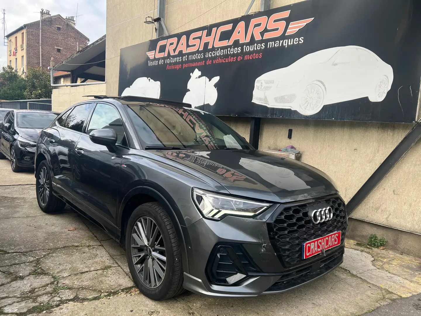 Audi Q3 Q3 Sportback 45 TFSIe 245 ch S tronic 6 S line Gris - 1