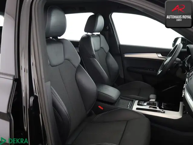 Audi Q5 view 11