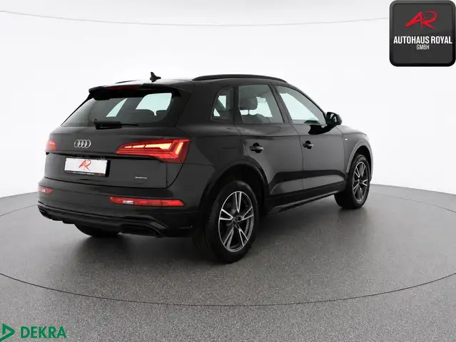Audi Q5 view 5