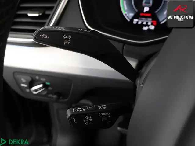 Audi Q5 view 15