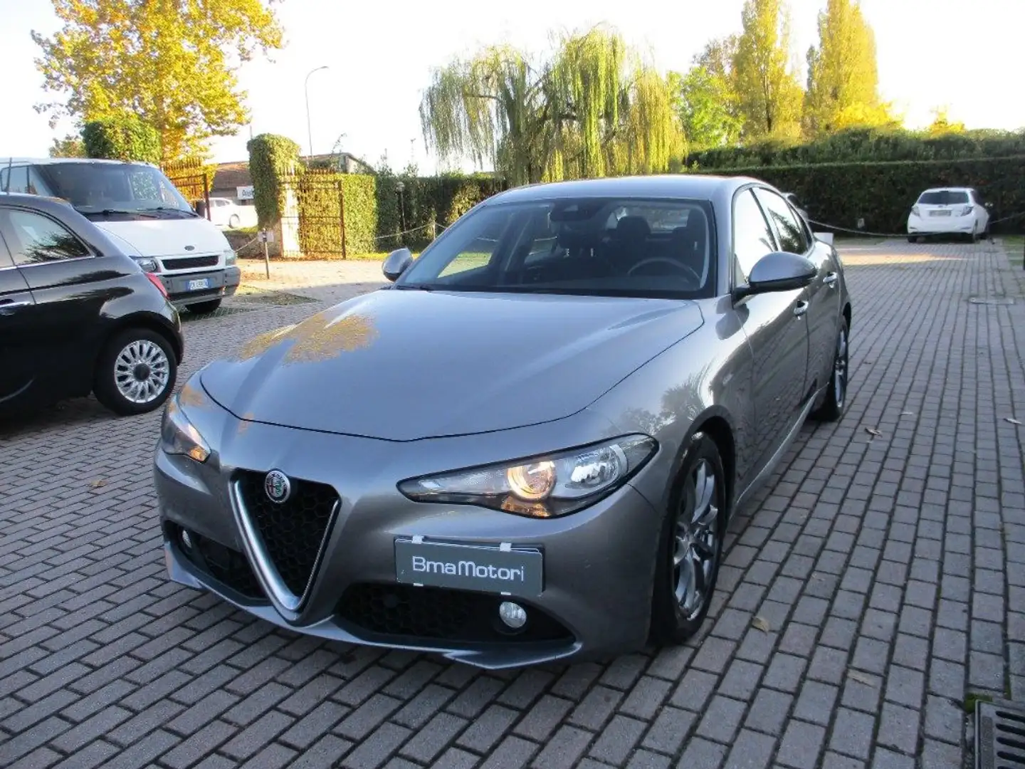 Alfa Romeo Giulia 2.2 Turbodiesel 150 CV AT8 Business Navi/Camera Gris - 1