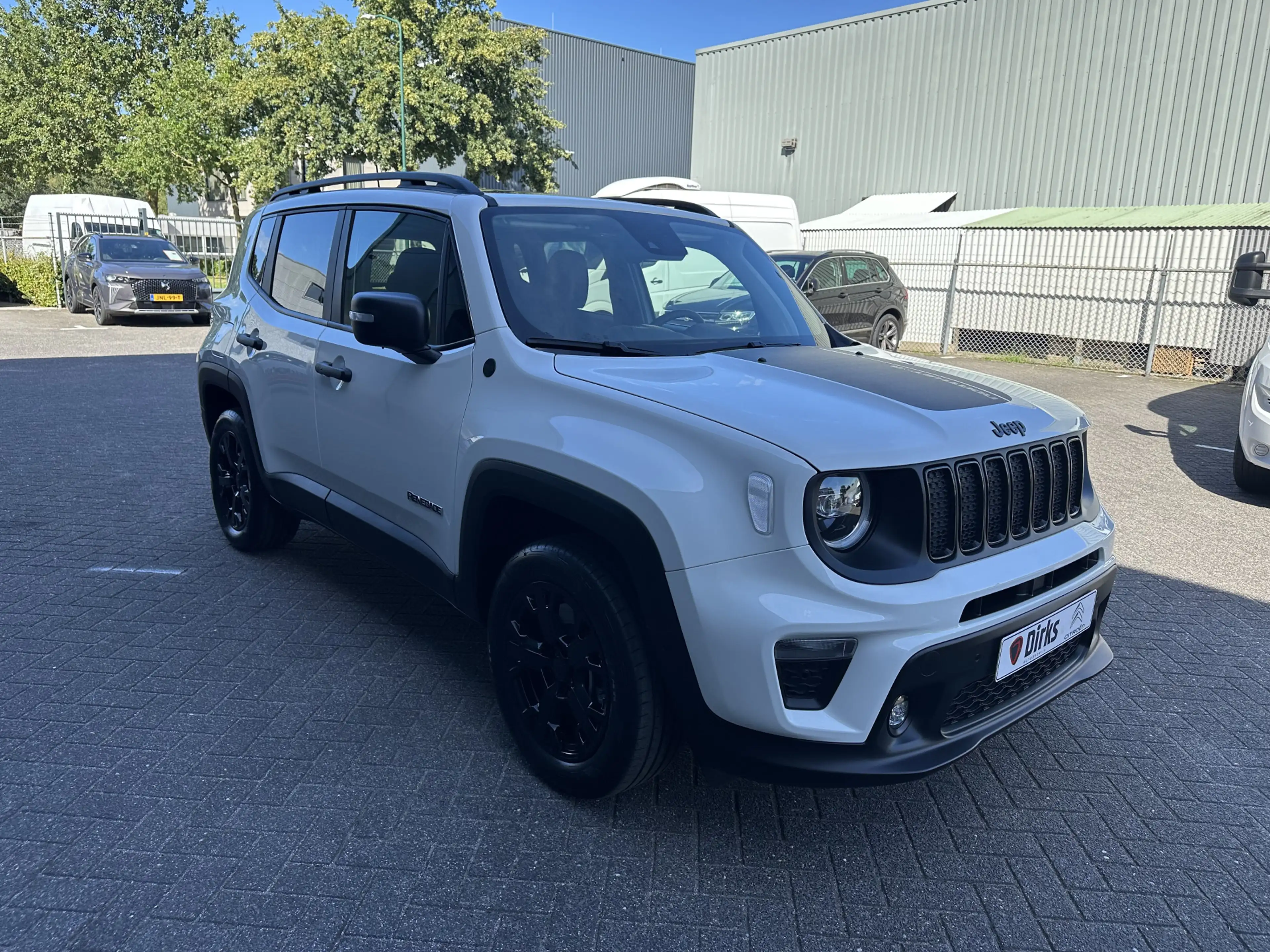 Jeep Renegade 4xe 240 Plug-in Hybrid The North Star (Schuif/kant — photo 5