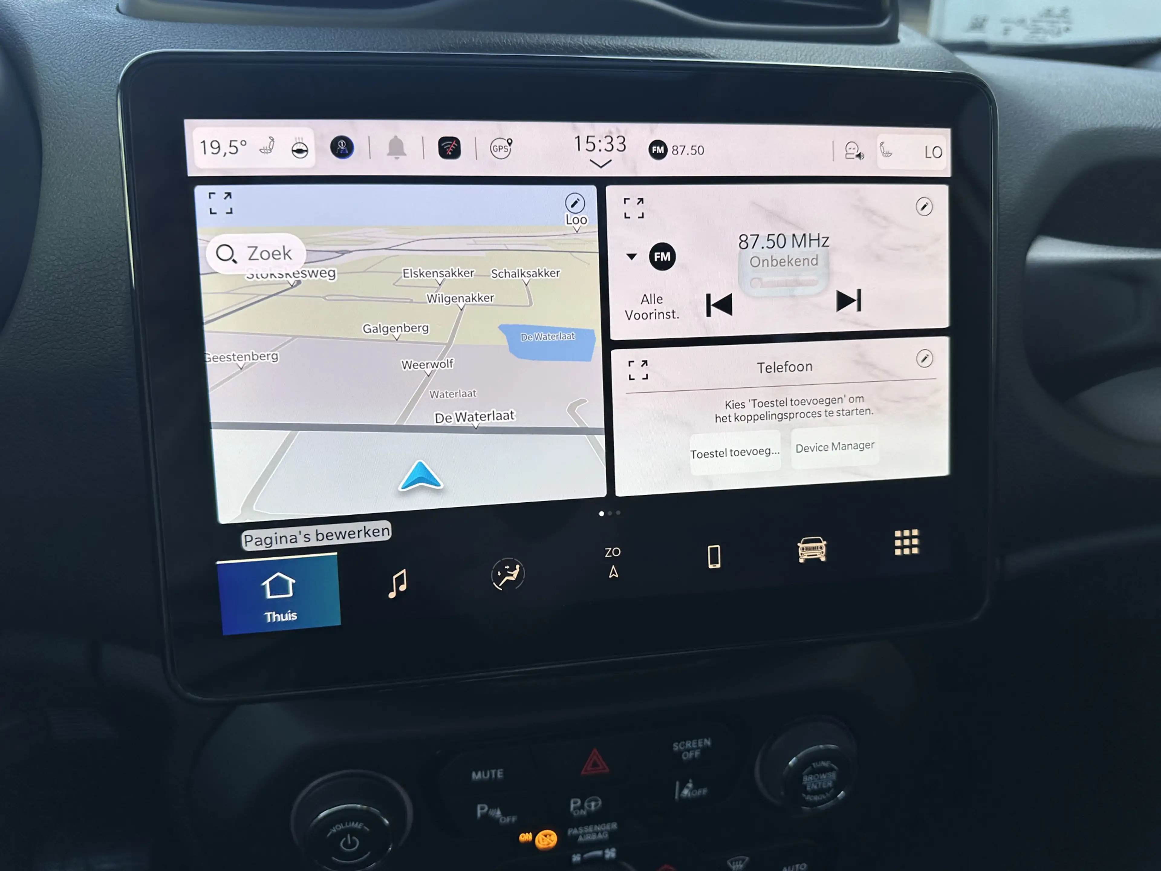 Jeep Renegade 4xe 240 Plug-in Hybrid The North Star (Schuif/kant — photo 17