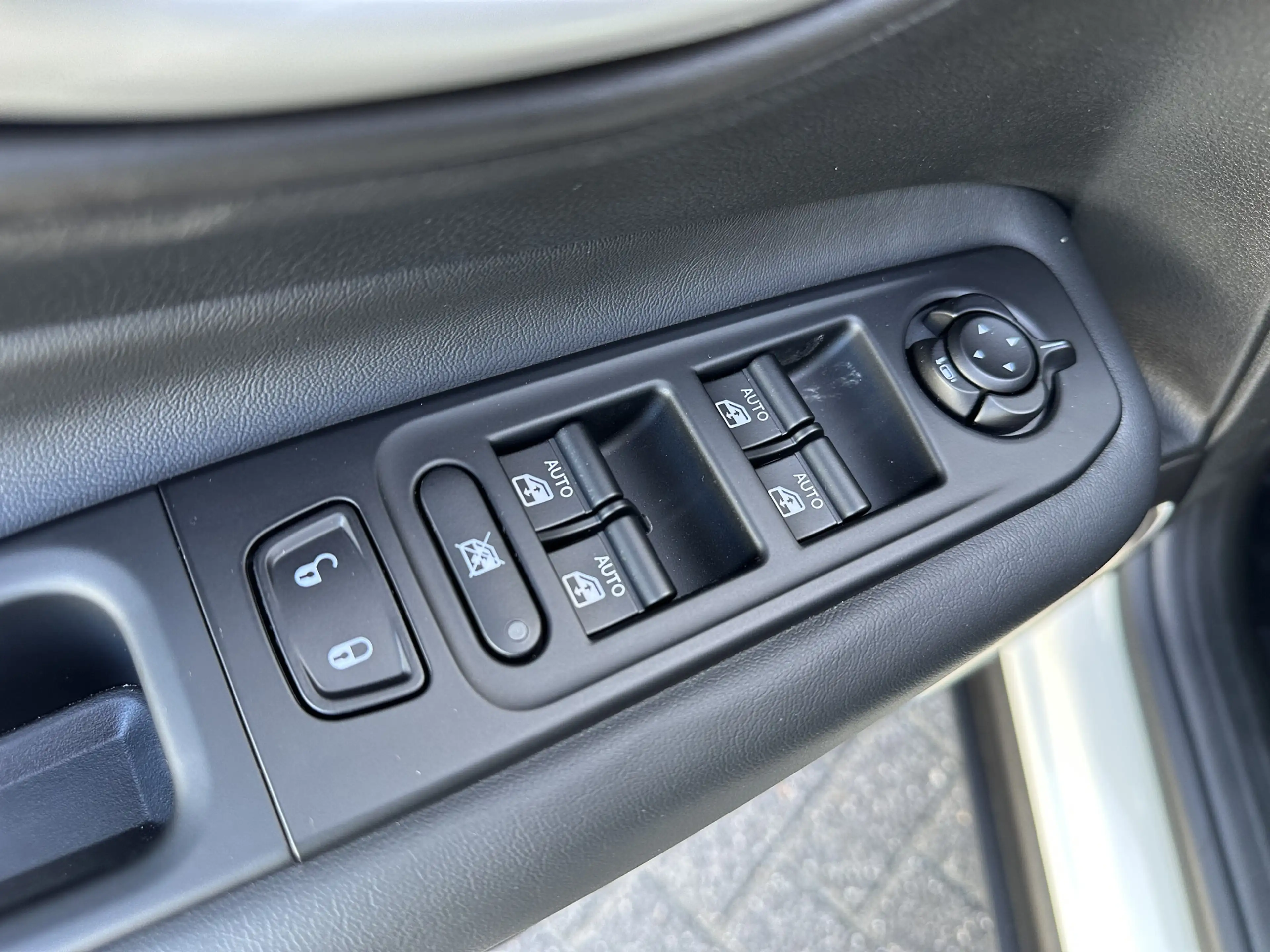 Jeep Renegade 4xe 240 Plug-in Hybrid The North Star (Schuif/kant — photo 33
