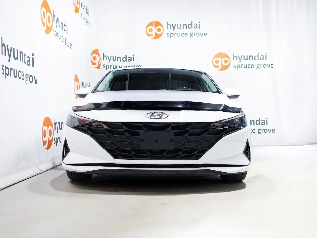 Hyundai ELANTRA снимка Hyundai ELANTRA