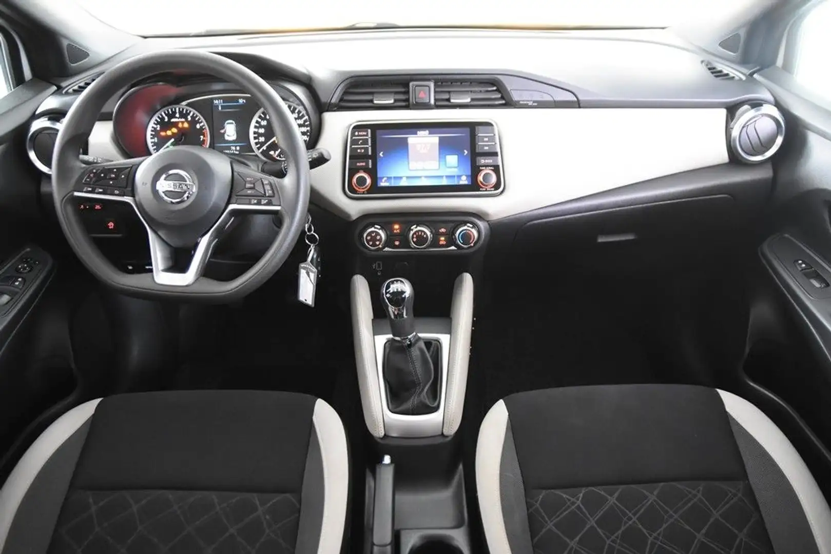 Nissan Micra Edition *1.Hand*Klima* Weiß - 2