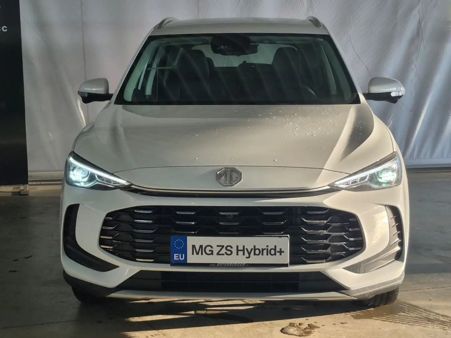 MG ZS Hybrid+ Luxury Weiß - 2