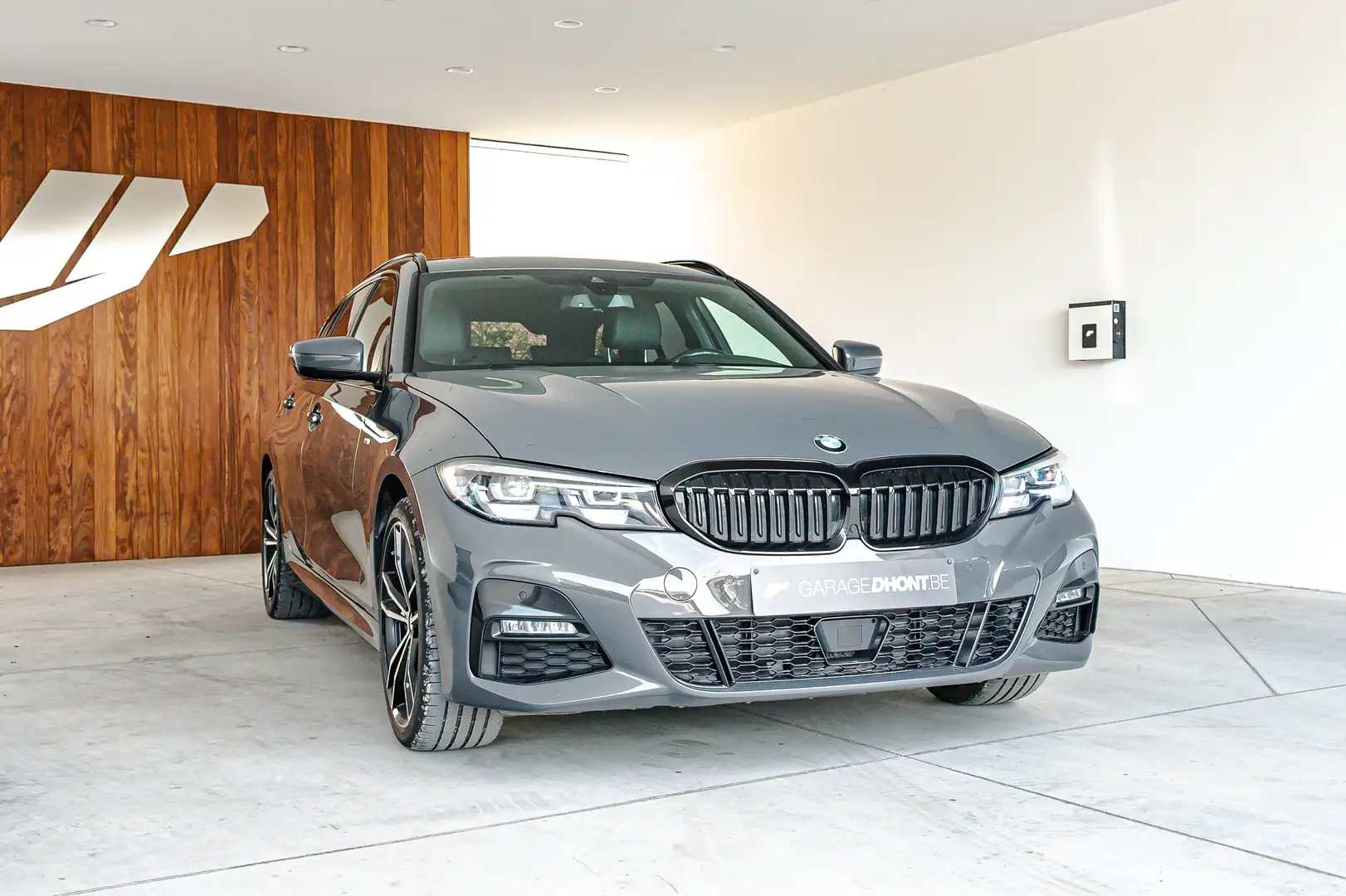 BMW 330 e, M pack, Pano dak, actieve cruise control Grigio - 1