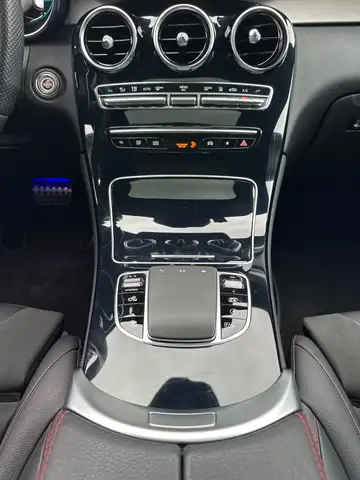 Mercedes-Benz GLC view 17