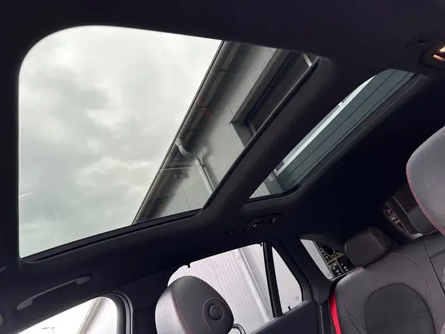 Mercedes-Benz GLC view 11