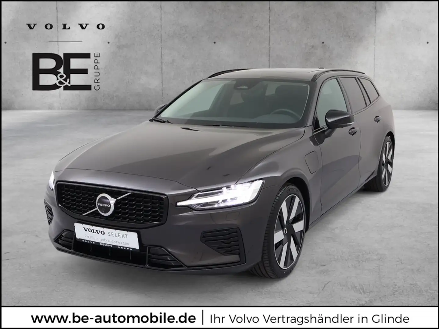 Volvo V60 T6 Plus Dark Recharge Plug-In Hybrid AWD Grau - 1