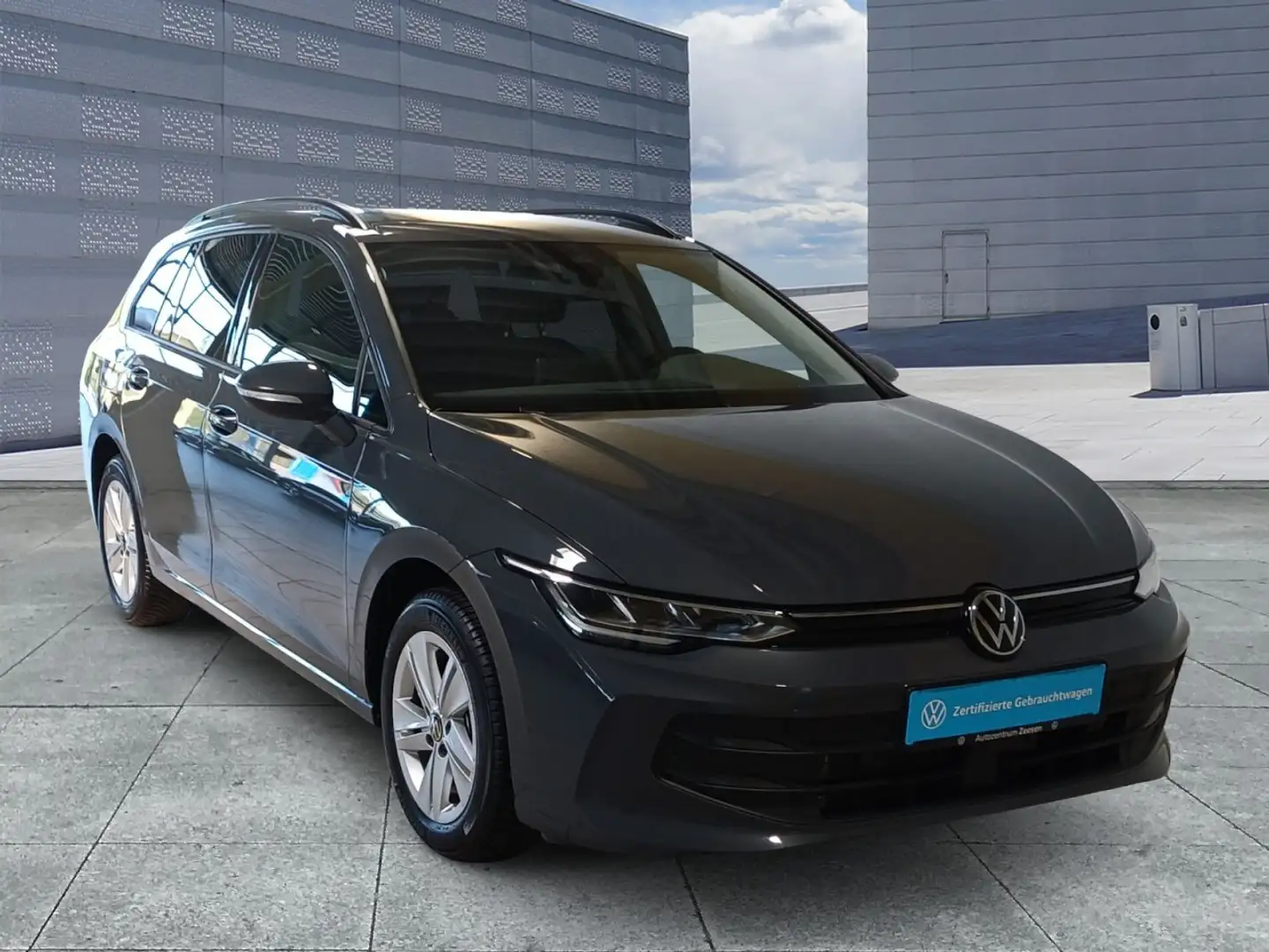 Volkswagen Golf VIII Variant 1.5 eTSI Life DSG+USB+DAB+SHZ+ Klima Grau - 2